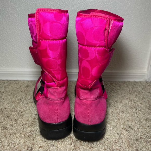 Coach Pink Sharron Boots Size 9.5B Logo Buckle & Suede / Vibram Soles F2020/H11 - Picture 8 of 11